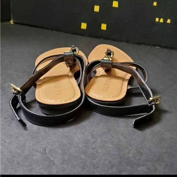 Guess leather strapped sandals - Picture 4 of 9